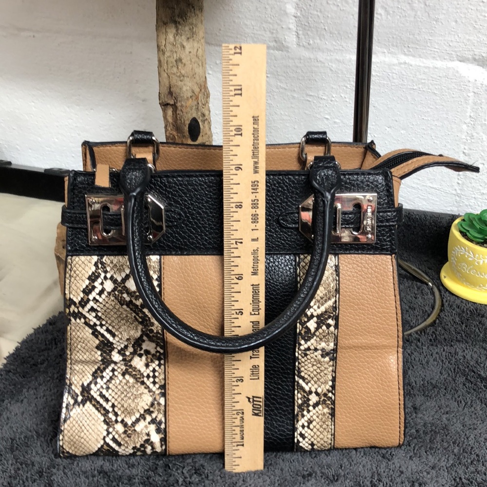 Nine West Handbag - Picture 5 of 7